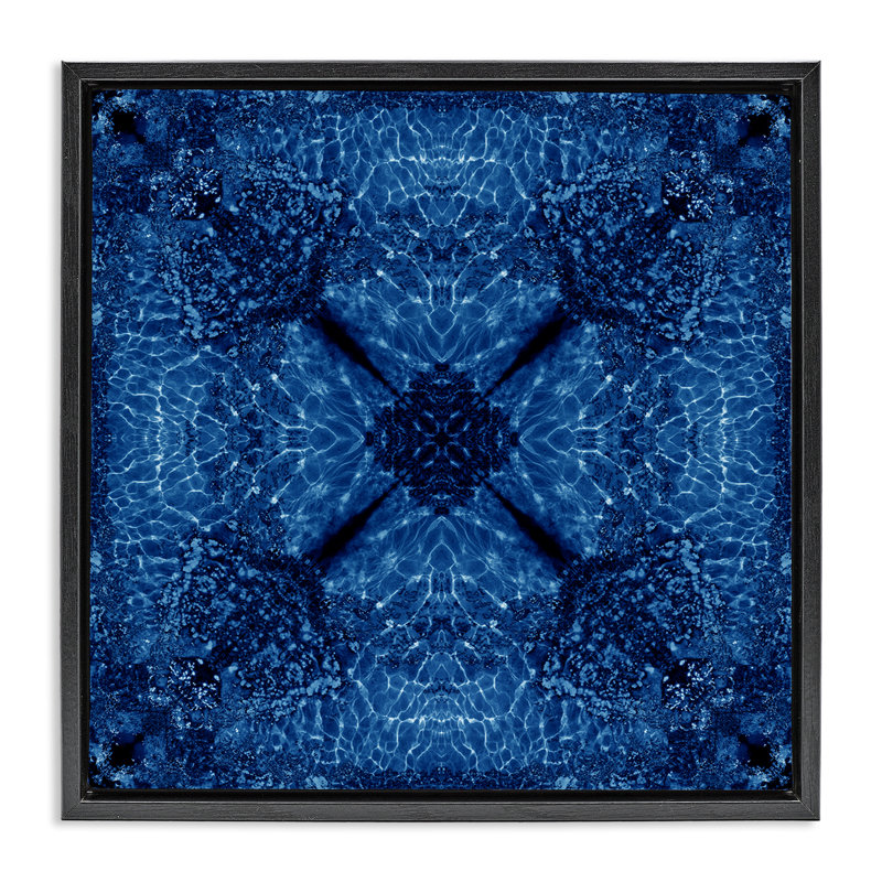 Cadre flottant à motif bleu foncé par El Perkin, Cadre flottant noir de jais, H 25 po x l 25 po