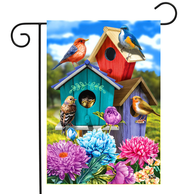 Drapeau coloré de jardin d'oiseaux au printemps