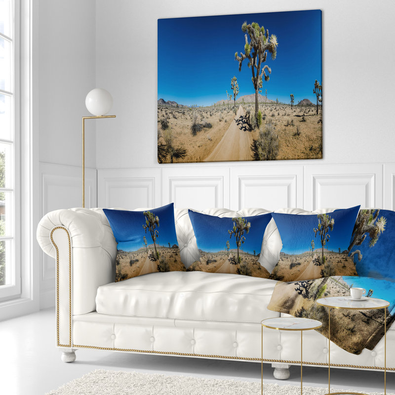 Coussin Sandy Desert Road Panorama, 16 po x 1 po, Coussin décoratif