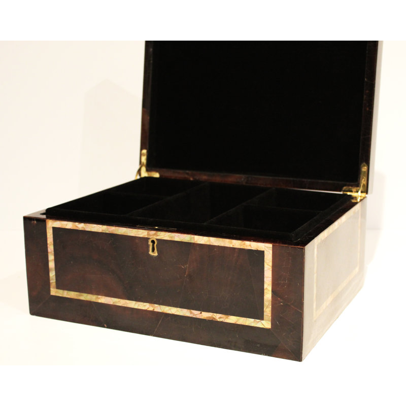Loop Penshell Decorative Box