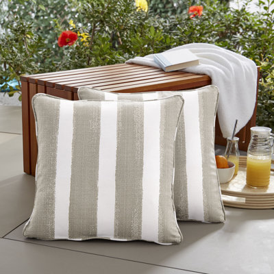 Coussin extérieur à rayures