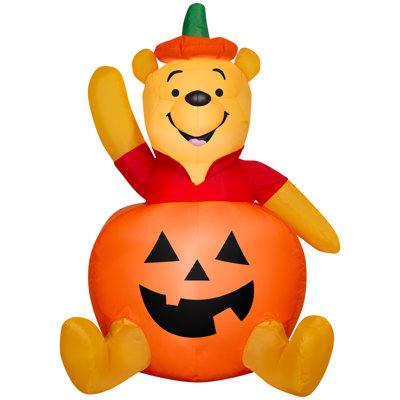 Airblown Pooh in Pumpkin Disney