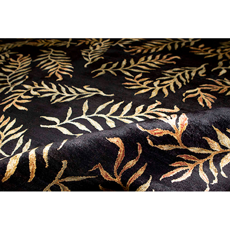 Tapis noir et brun de haute qualité noué à la main