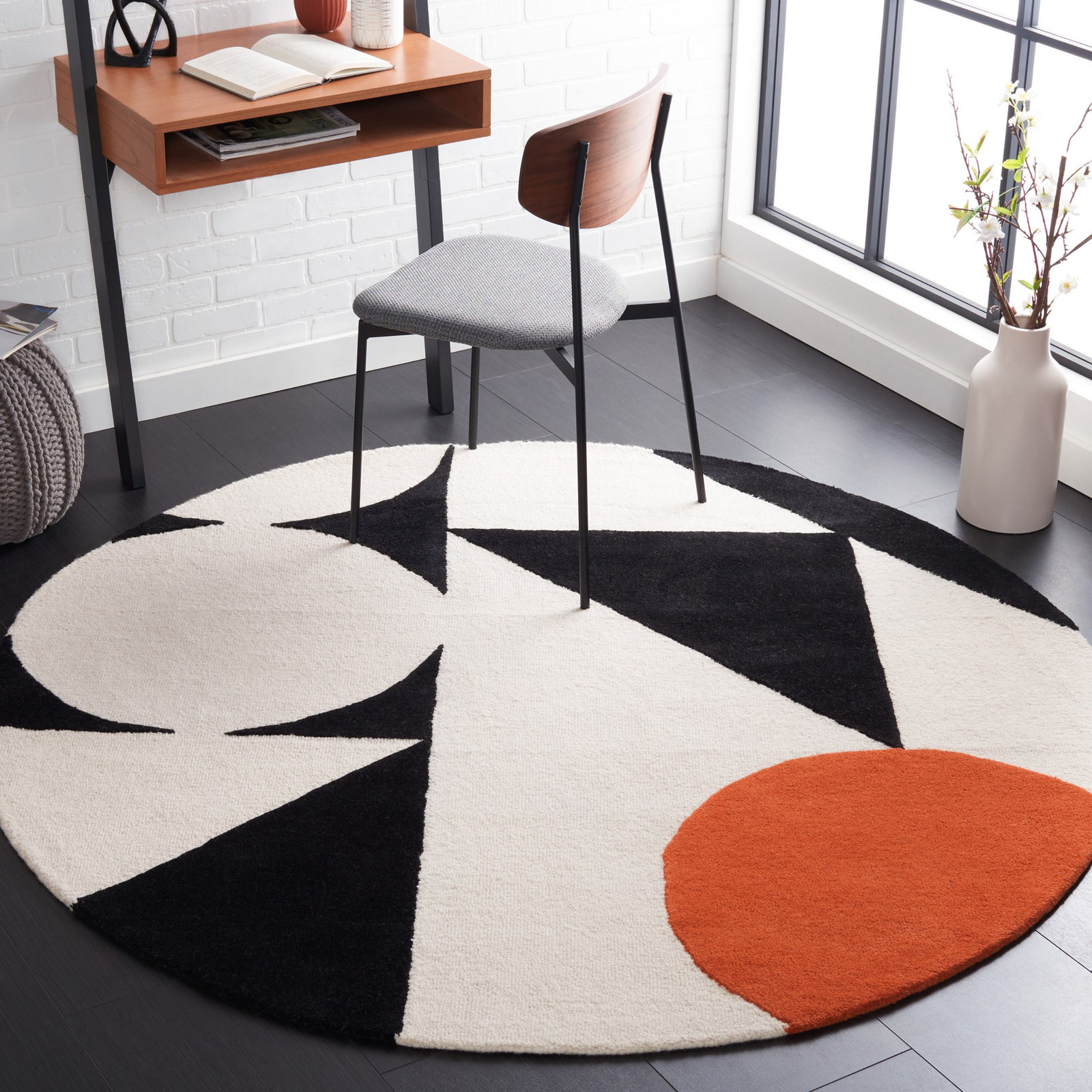 Felipe Rust Black Hand-Woven Wool Geometric Rug, Round 6'