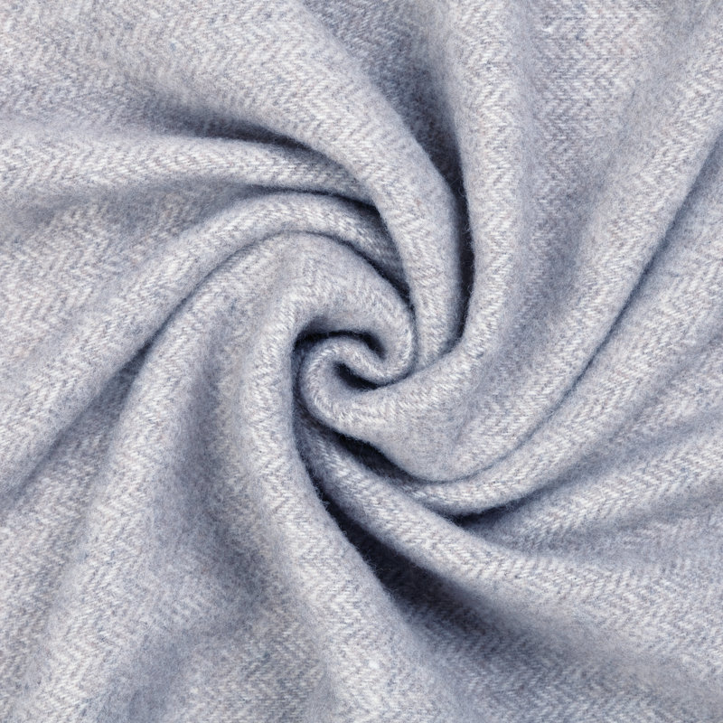 Gurdev Blanket, White/Blue
