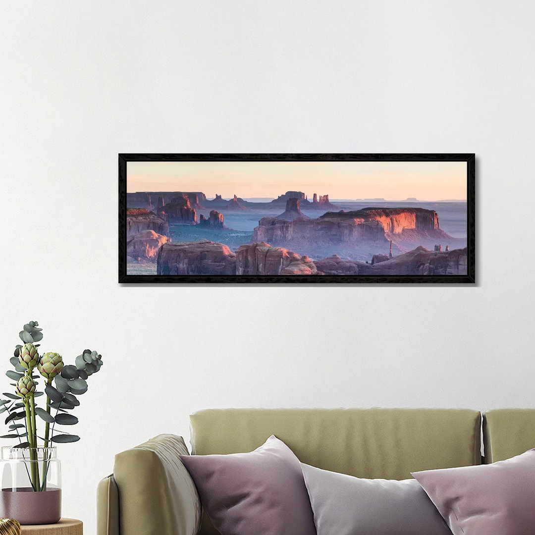 Hunt's Mesa Panoramablick, Monument Valley II von Matteo Colombo - Panoramaleinband auf Leinwand Giclée auf Leinwand