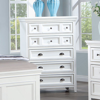 Commode de style transitionnel 1Pc Commode 5 tiroirs à finition blanche avec poignées rondes et glissières à roulement à billes