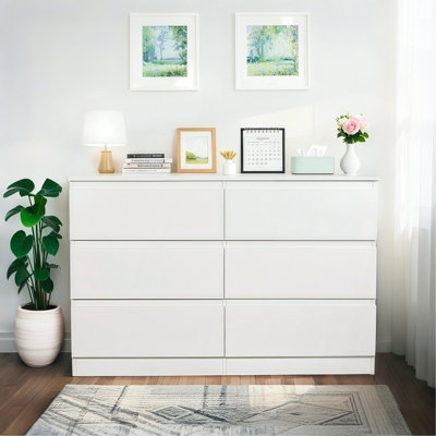 Commode 6 tiroirs, commode moderne pour la chambre à coucher avec comptoir spacieux, armoire de rangement en bois avec poignées dissimulées et 6 tiroirs profonds pour la chambre à coucher, le salon, le vestibule