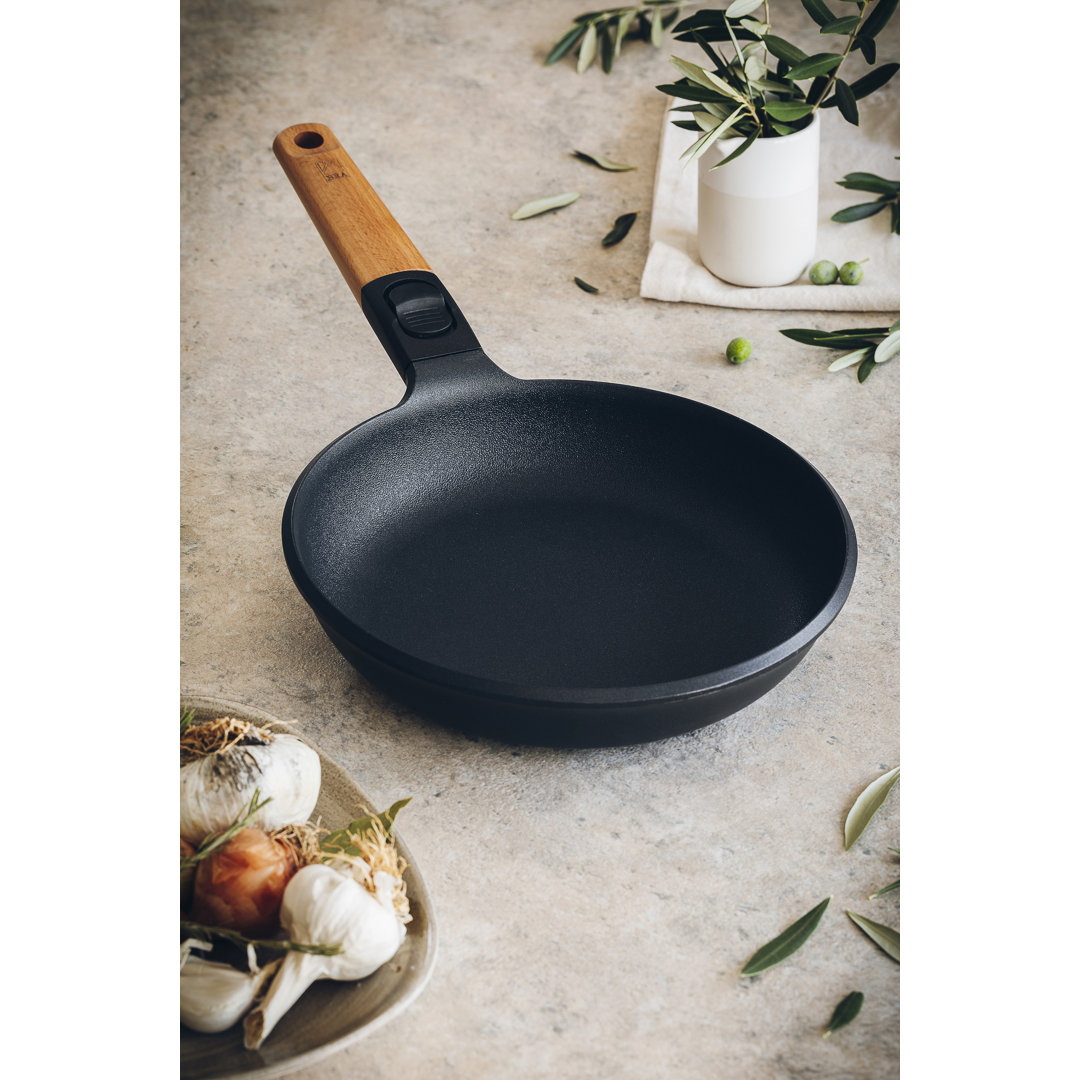 Market Frying Pan