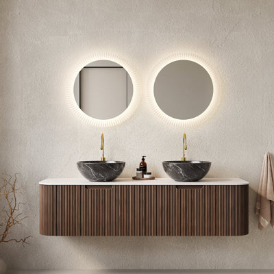 Meuble-lavabo de salle de bain 60 po, 2 tiroirs, 2 cuves en céramique et un plateau en pierre frittée blanc de Carrare pré-assemblé, grain de bois foncé