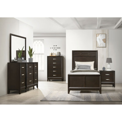  Dedrick Warren Panel 5PC Bedroom Set In Merlot