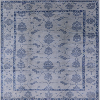 Skakke Oriental Indoor Rug