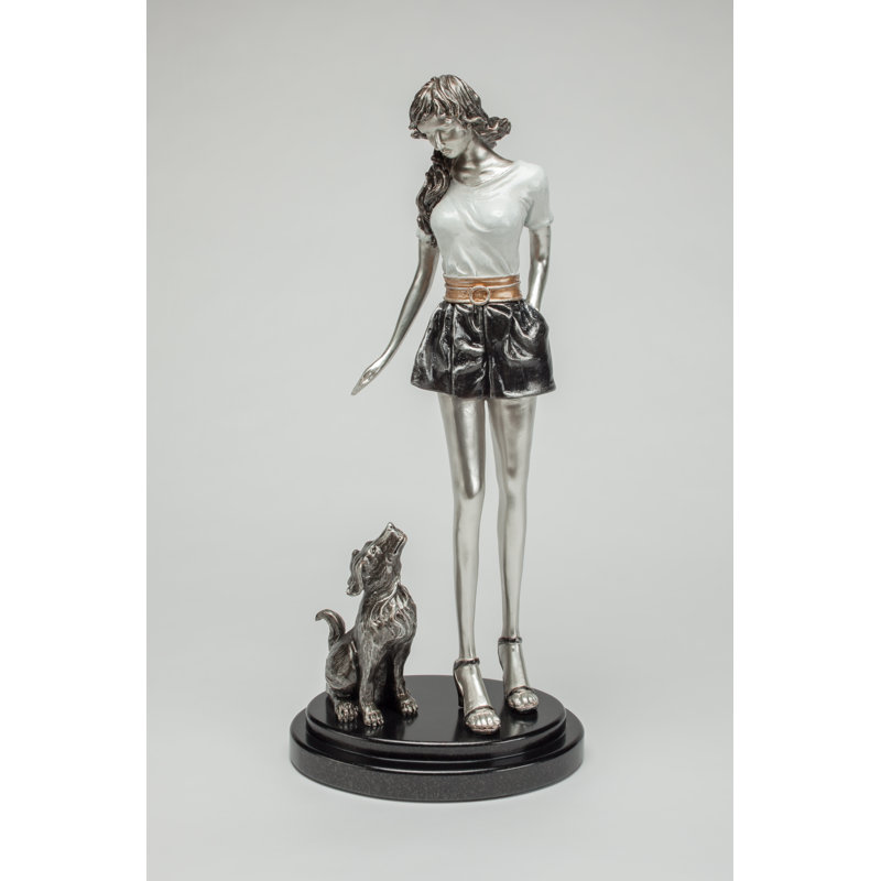 Figurine