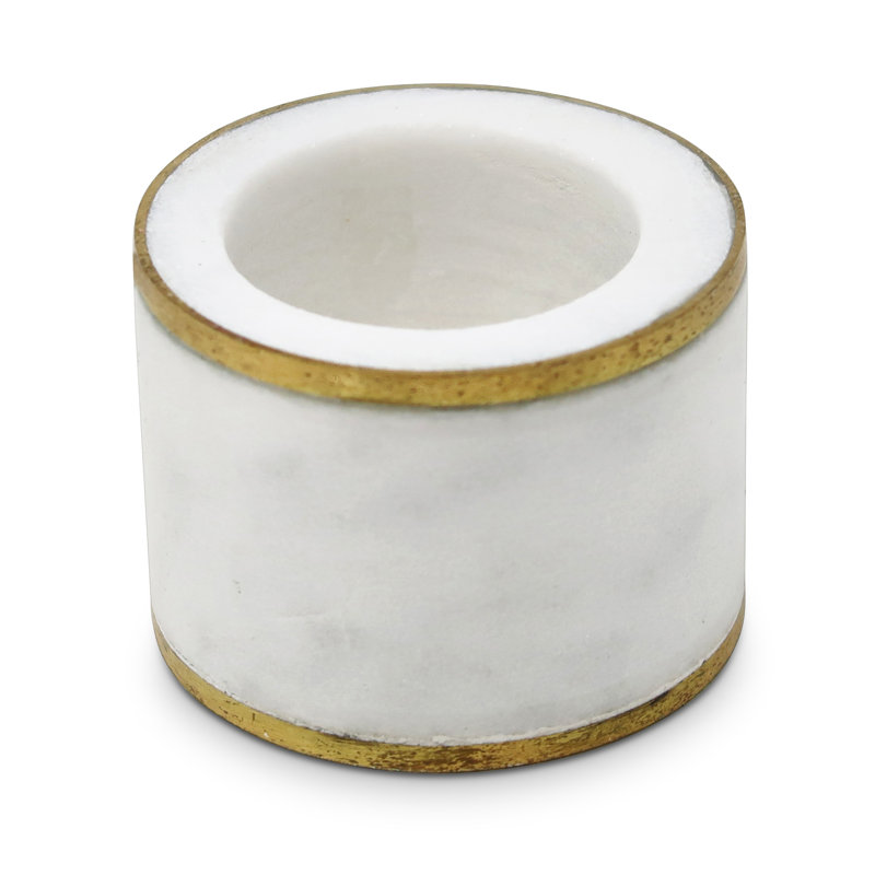Rond de serviette S / 4 en marbre blanc avec bordure dorée
