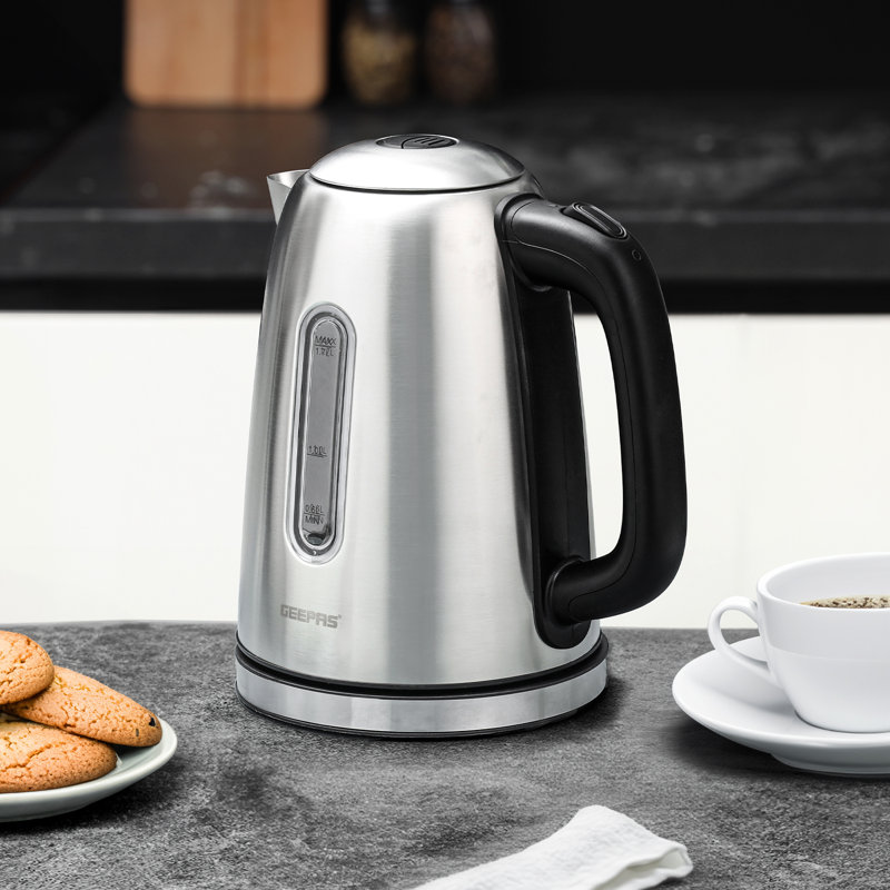 Geepas 2 Slice Bread Toaster & 1.7L Illuminating Electric Kettle Combo