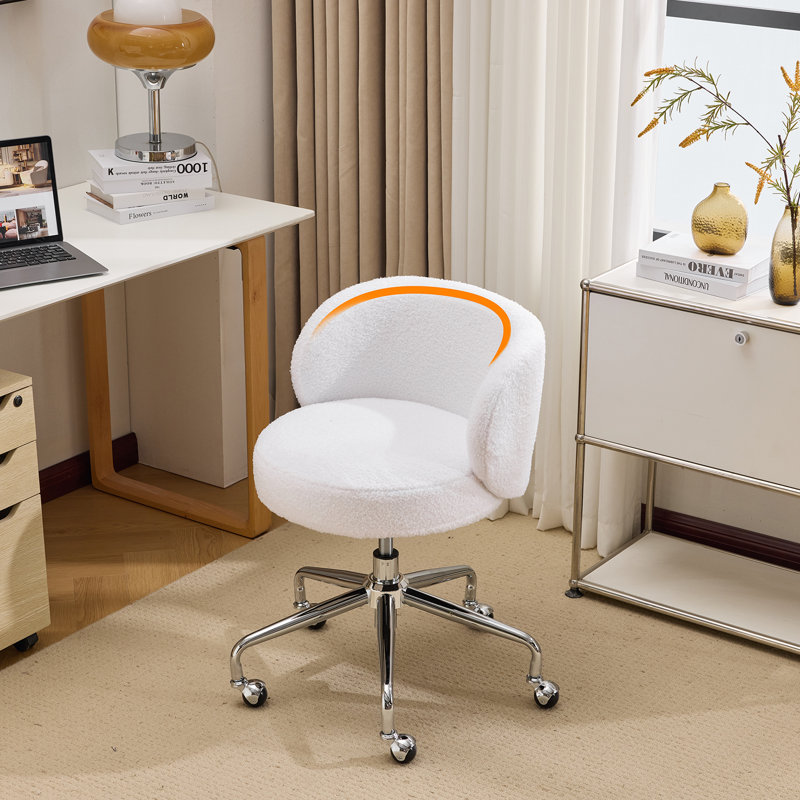 Teddy Fleece Office Chair Swivel Desk Chair With Adjustable Height For Home Office Workspace, White