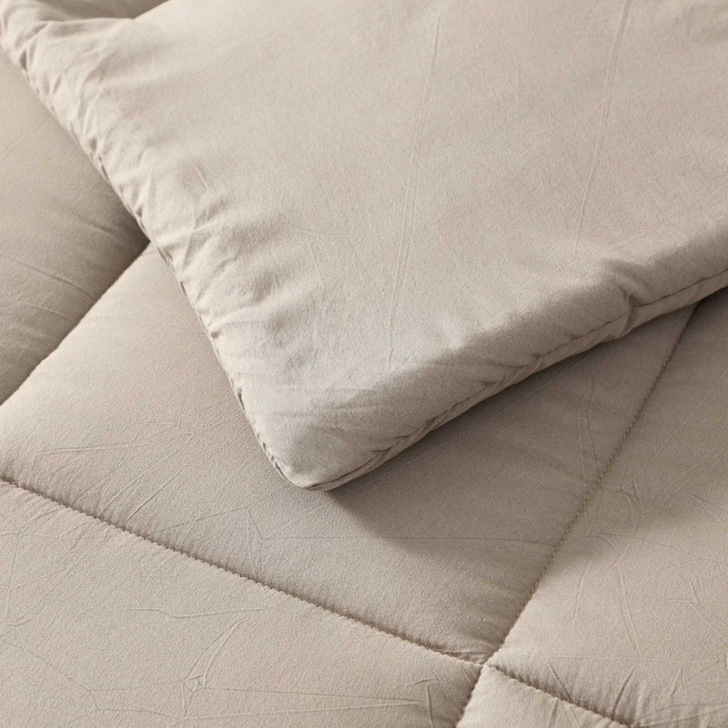 Kenneth Cole Reaction Solid 5 Piece Reversible Brown Comforter Bonus Set, Queen Comforter + 4 Additional Pieces