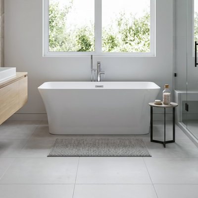 67" x 32" Freestanding Soaking Acrylic Bathtub
