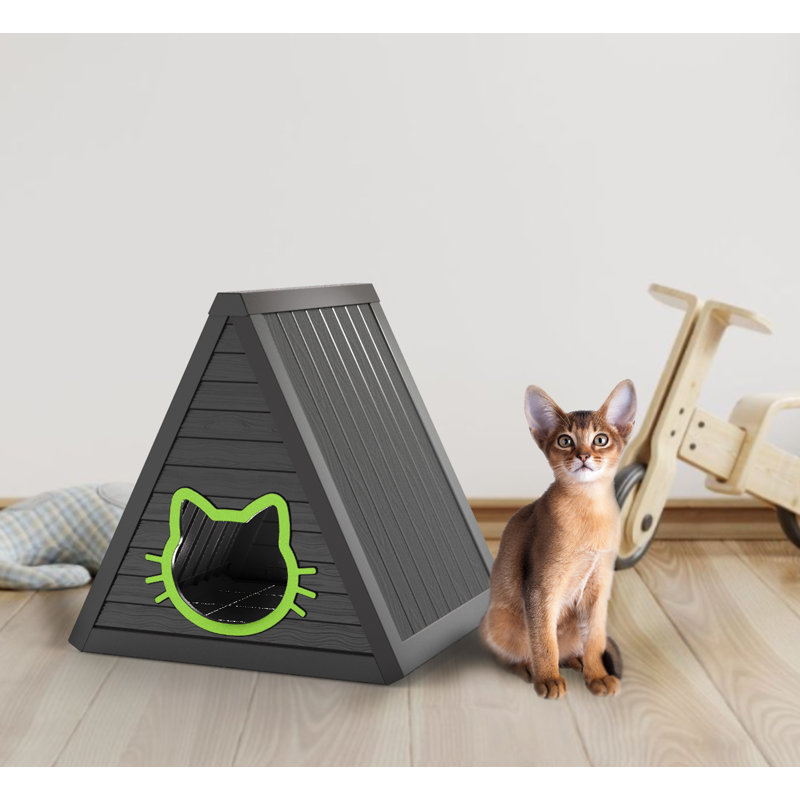 Maison de chat extérieure imperméable de triangle, abri extérieur durable de chat avec l'entrée en forme de chat