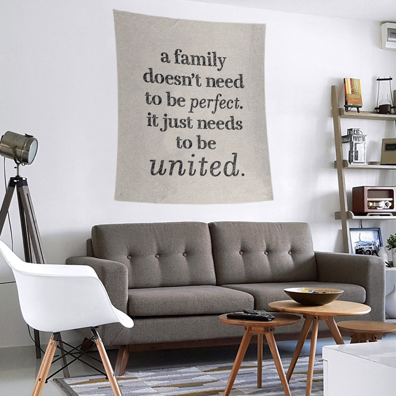 Tapisserie de polyester, citation à la famille love, Blanc / noir, H 80 po x l 68 po