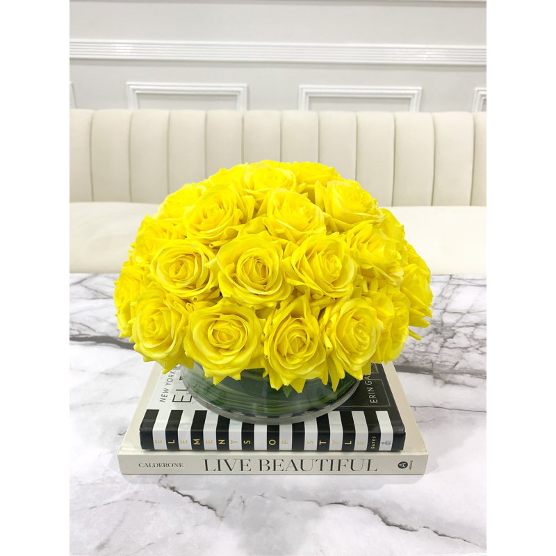 Arrangement d'hortensias dans un vase, Jaune