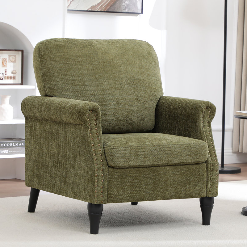 Fauteuil rembourré avec pieds en bois massif et détails cloutés, Vert