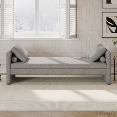 Chaise longue rembourrée en lin avec coussins