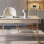 Bureau élégant et élégant-389212284