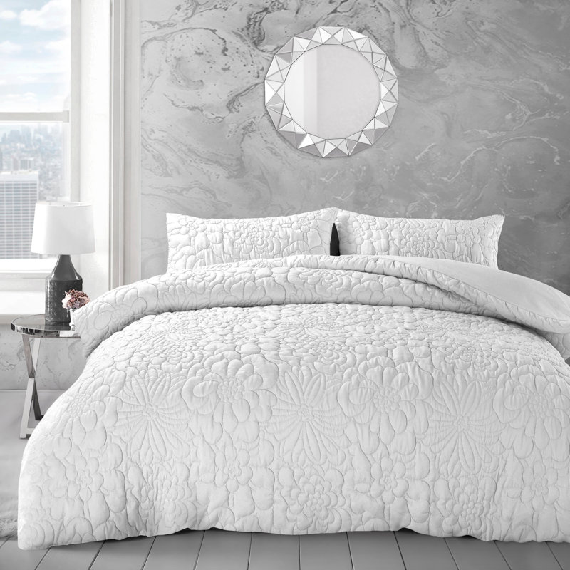 3d Embossed Chunky Floral Pattern Duvet Set, 220 x 260 cm