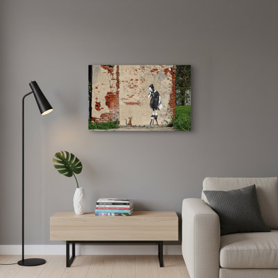 «Girl and Mouse», art mural sur toile