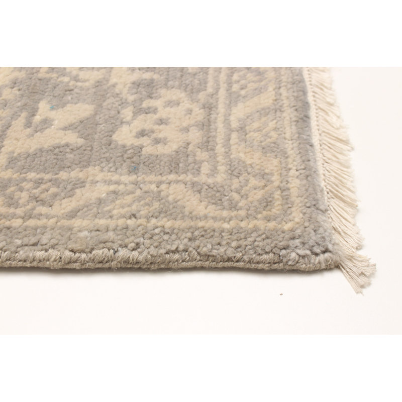 Tapis gris mystique 5 pi 11 po x 9 pi 1 po