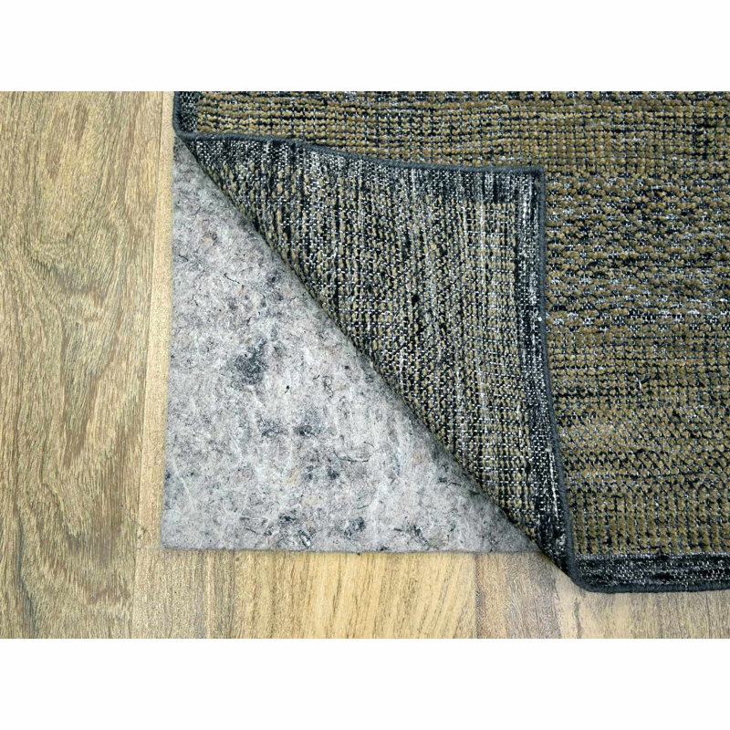 Tapis de couloir oriental noir 2 pi 6 po x 8 pi avec motif brun miel, gazon oxydé et patiné avec chaînes exposées, 100% laine noué à la main
