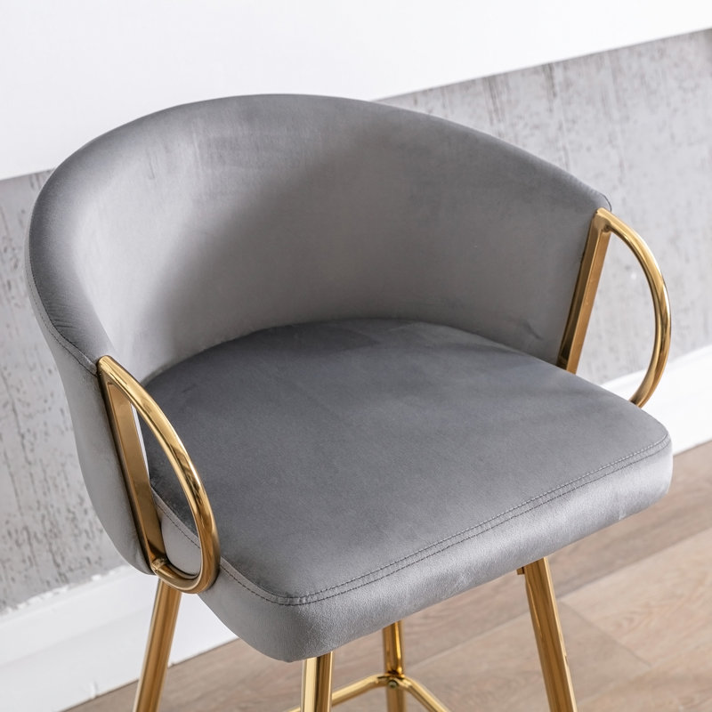 Ensemble de 2 tabourets de bar en velours de 30 pouces avec repose-pieds chromé et pieds dorés, Gray/Gold