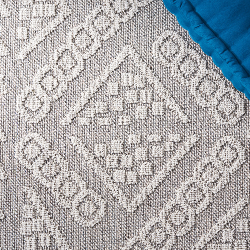 Carithers Performance Geometric Indoor/Outdoor Area Rug, Square 6'7"
