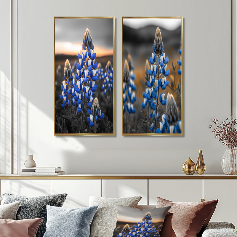 «Blue Bonnets Texas Twilight I», ensemble de 2 bonnets bleus, Cadre flottant doré, H 28 po x l 24 po