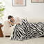 Jeté en tricot réversible Snuggle Sac-240248644
