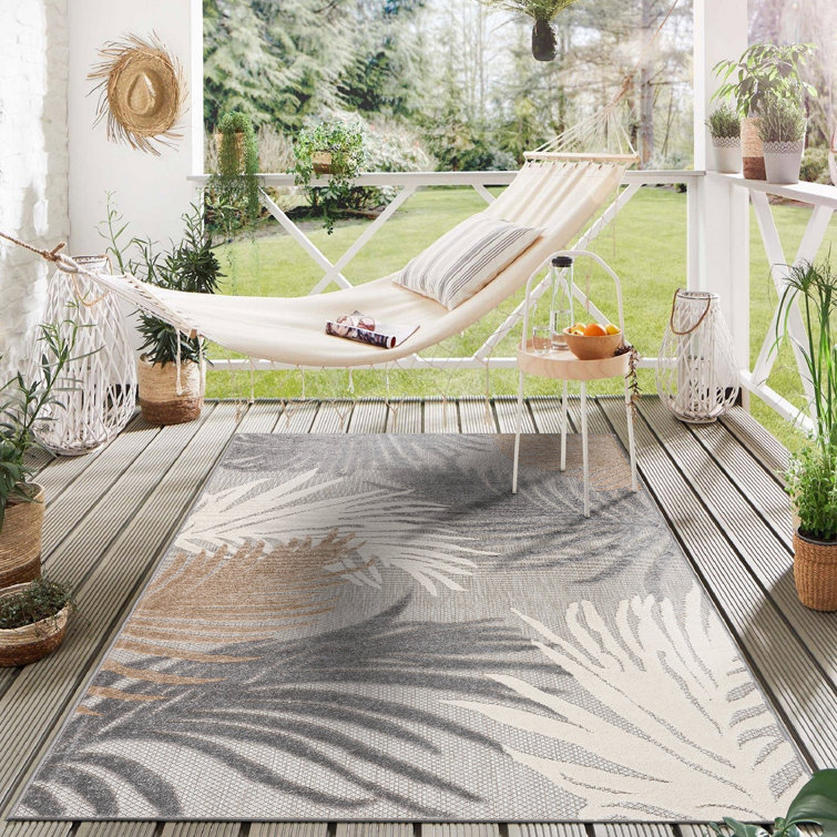 Zahir Tropical Floral Indoor/Outdoor Area Rug Cream/Gray/Black Beachcrest Home Rug Size: Rectangle 5' x 7