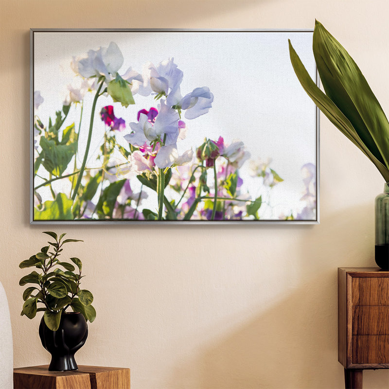Spring Blooms, reproduction d'art sur toile, H 27 po x l 41 po x P 2 po, Argent