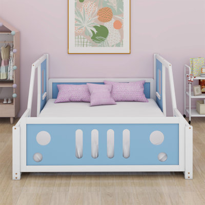 Classic Car-Shaped Platform Bed With Wheels