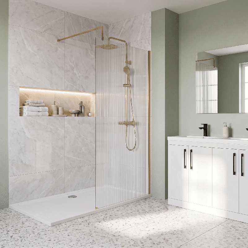 nuie 1000mm Brushed Brass Fluted Wetroom Screen With Arms And Feet
