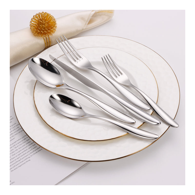 20 Pc Flatware Set Silver with Wavy Handle