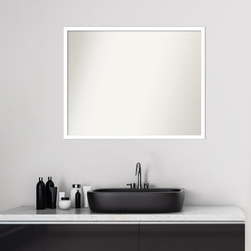 Miroir mural de salle de bain Svelte, 23,5 po x 29,5 po