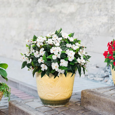 4Pcs Bouquet de fleurs impatiens artificielles pour l'extérieur, résistant aux UV Faux impatiens buissons fleurs verdoyantes Impatiens artificiels pour patio, jardin, pot, panier suspendu, porche (sans pot de fleurs)