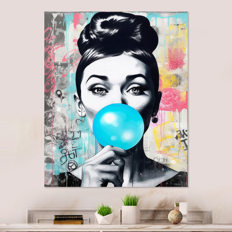 Décoration murale en métal Audrey Hepburn, H 32 po x l 24 po