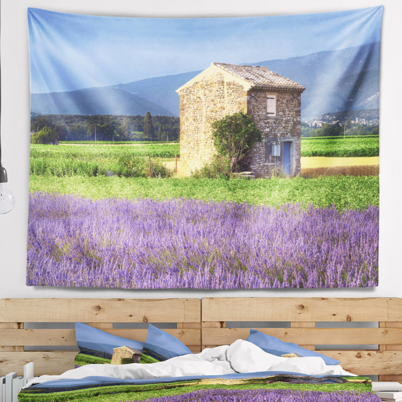 Tapisserie de la maison dans le terrain lavande, H 50 po x l 60 po