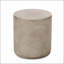 Table d'appoint d'extérieur en béton léger gris clair