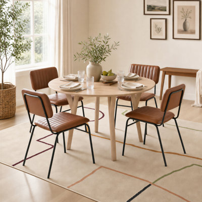 Berenike Rubberwood Solid Wood Dining Set