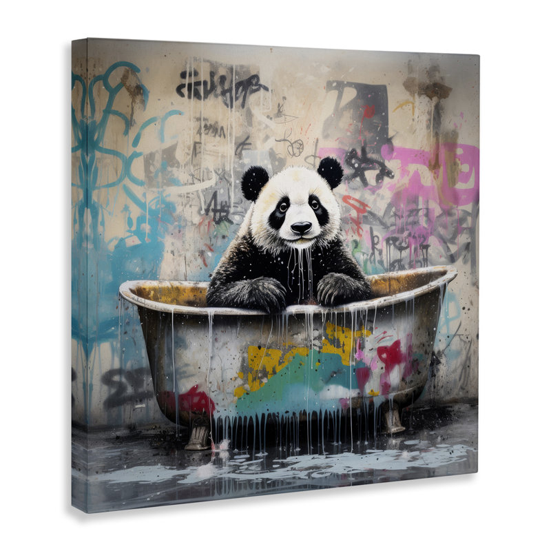 «Graffiti Bathing Panda» par Lazar Studio, H 17 po x l 17 po