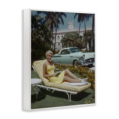 «Vintage Sunbathing Woman», estampe numérique, design par Franklyn Gregory