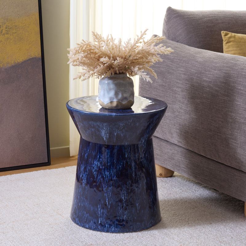 Lessa Garden Stool
